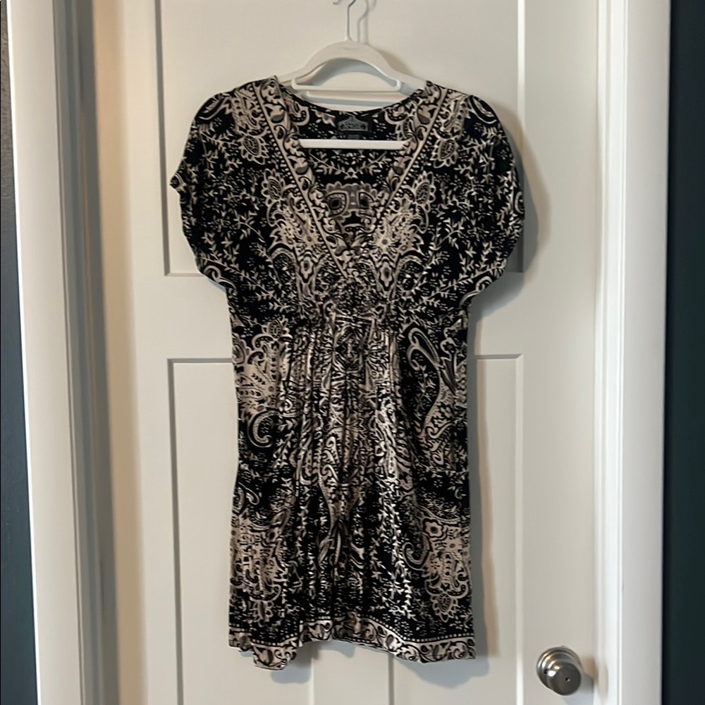 Black and Tan V-Neck Mini Sundress